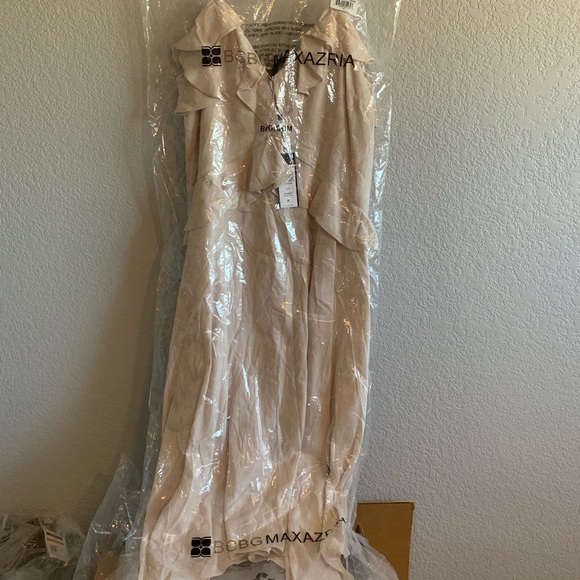 BCBGmaxarzria size Small Lissa color cream NWT - Picture 5 of 6